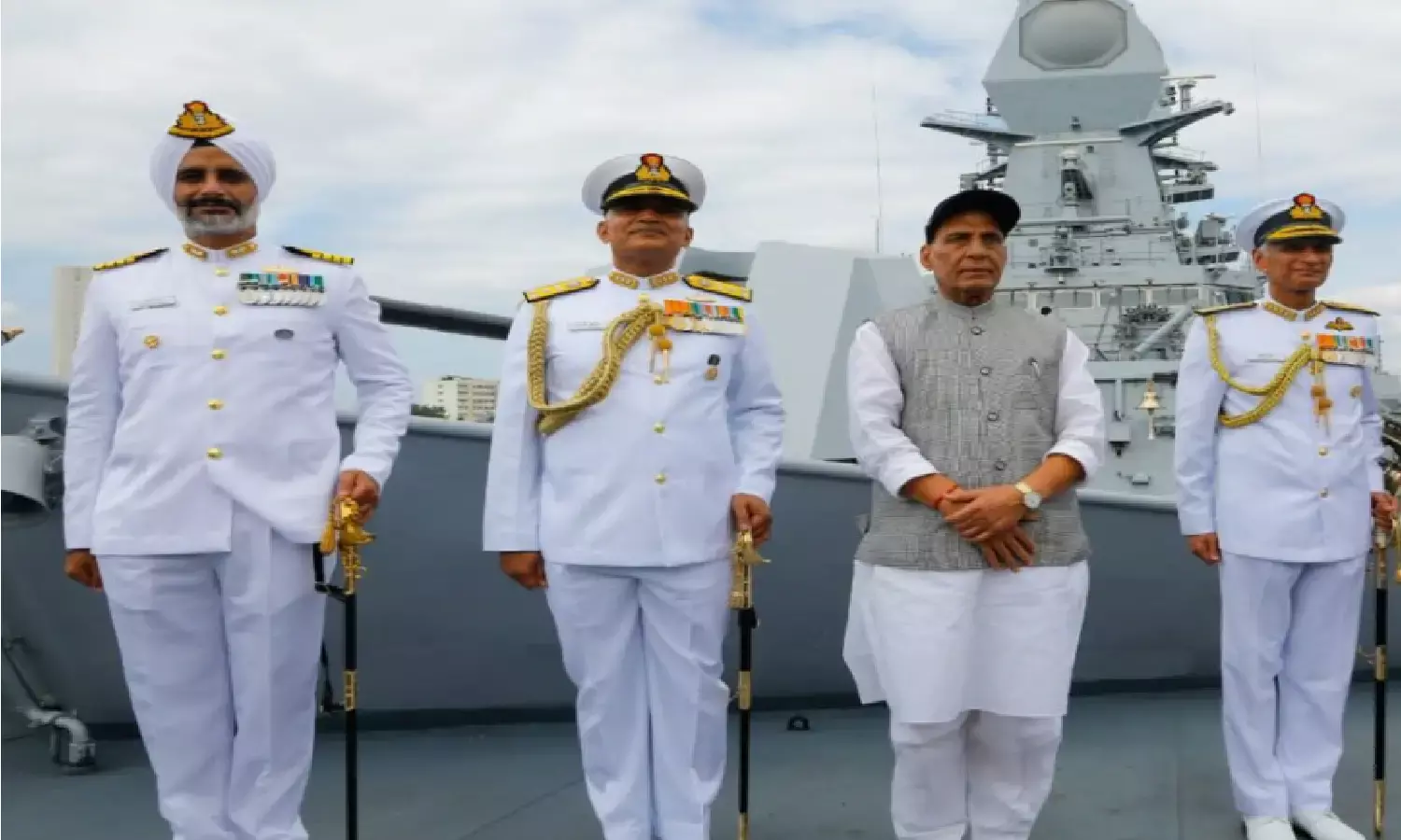 Indian Navy Recruitment 2022: नेवी में पुरूष व महिला उम्मीदवारो के लिए निकली भर्ती Indian Navy Recruitment 2022: नेवी में पुरूष व महिला उम्मीदवारो के लिए निकली भर्ती
