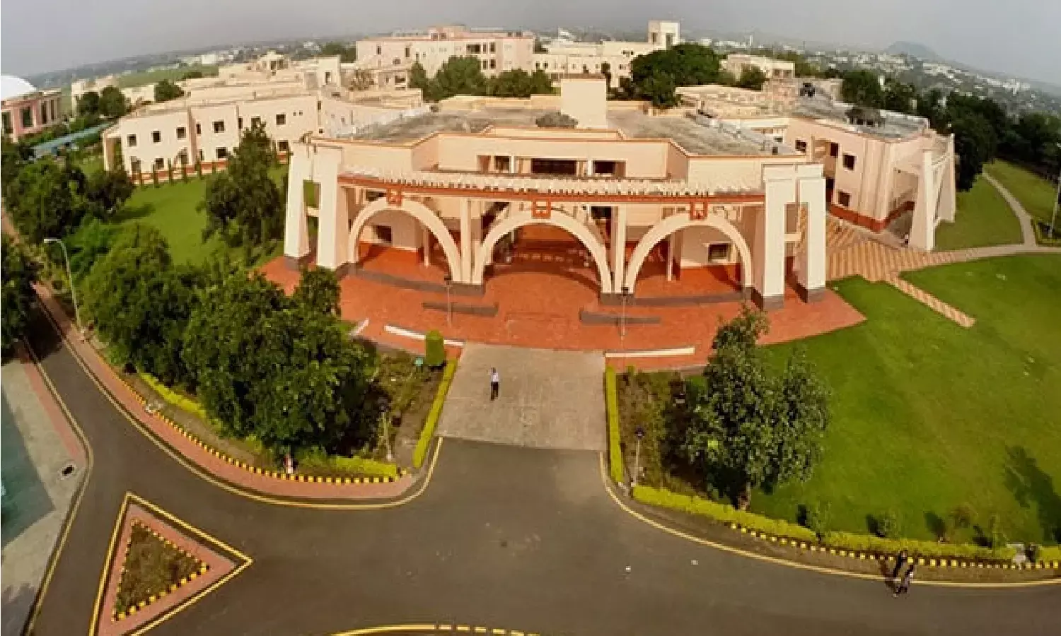 IIM Bangalore FT MiM Ranking 2022: वर्ल्ड के सर्वश्रेष्ठ बिजनस स्कूल में भारत के ये कालेज शामिल IIM Bangalore FT MiM Ranking 2022: वर्ल्ड के सर्वश्रेष्ठ बिजनस स्कूल में भारत के ये कालेज शामिल