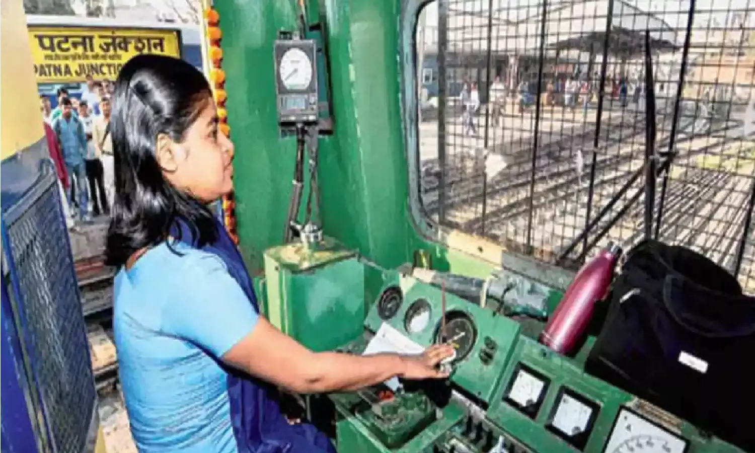 Railway Job: जानिए आप कैसे बन सकते हैं ट्रेन के ड्राइवर Railway Job: जानिए आप कैसे बन सकते हैं ट्रेन के ड्राइवर