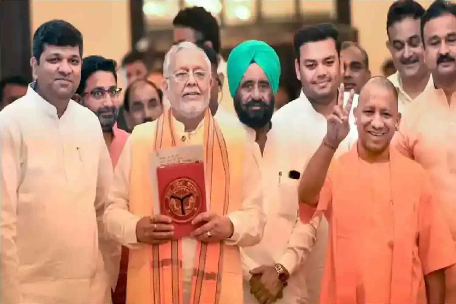योगी सरकार के बजट में शिक्षा का मान, आस्था का सम्मान और महापुरुषों पर अभिमान योगी सरकार के बजट में शिक्षा का मान, आस्था का सम्मान और महापुरुषों पर अभिमान