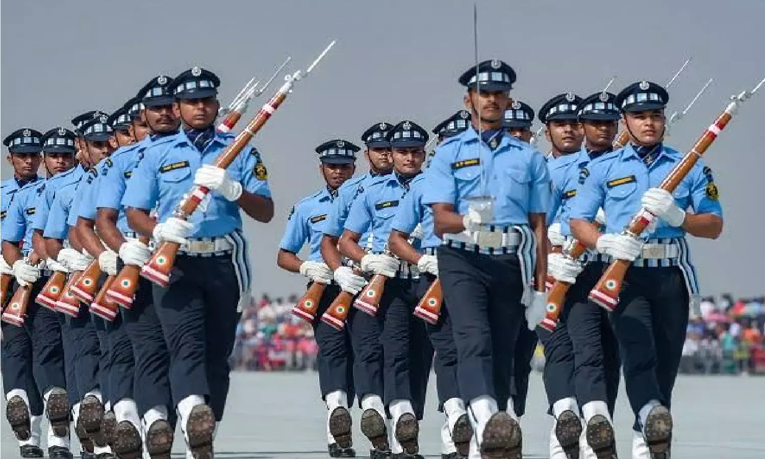 IAF AFCAT 2024 के लिए नोटिस जारी, जानिए आवेदन के लिए योग्यता व पे स्केल IAF AFCAT 2024 के लिए नोटिस जारी, जानिए आवेदन के लिए योग्यता व पे स्केल
