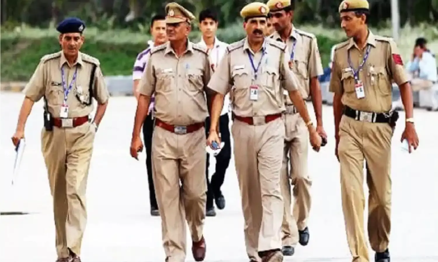 Sarkari Naukri: पुलिस विभाग में जीडी कॉन्सटेबल के रिक्त पदों पर निकली भर्ती Sarkari Naukri: पुलिस विभाग में जीडी कॉन्सटेबल के रिक्त पदों पर निकली भर्ती